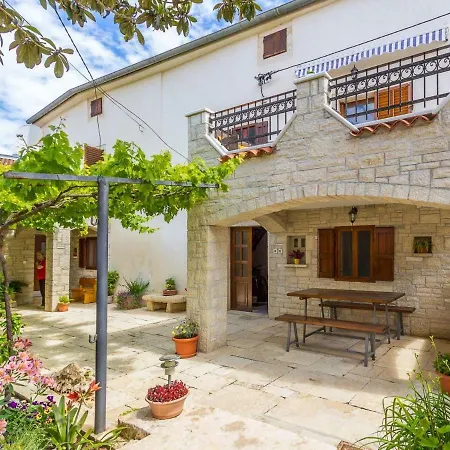 Cin Apartament