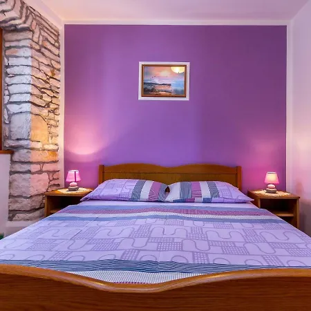 Apartament Cin
